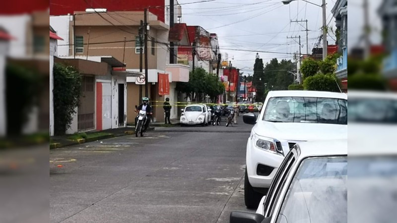 Matan a tiros a 3 hombres y una mujer, en Uruapan  