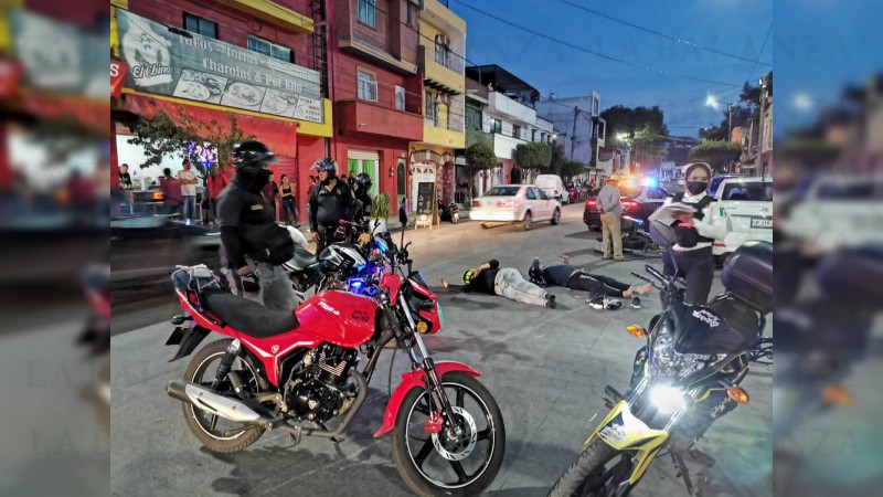 Dos motociclistas resultaron heridos, tras ser atropellados en Morelia  