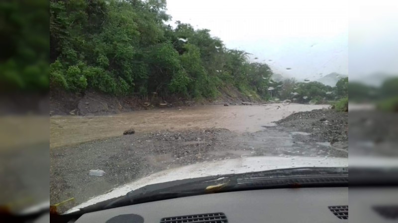 Severas afectaciones por lluvias, en Arteaga  