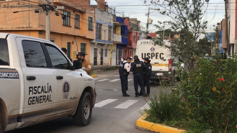 Tres sicarios ejecutan a hombre, en Morelia 