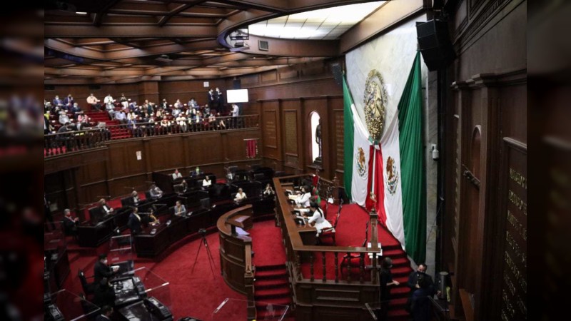 Asumen funciones diputados locales de la 75 Legislatura del Congreso de Michoacán