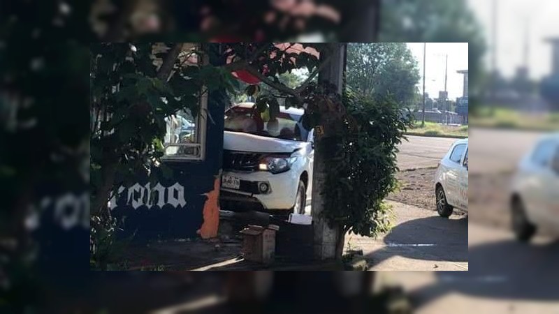 Asesinan al conductor de una camioneta, en Uruapan 