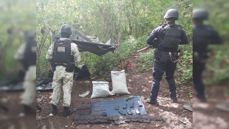 Desmantelan policías y militares un narcocampamento, en Tiquicheo 