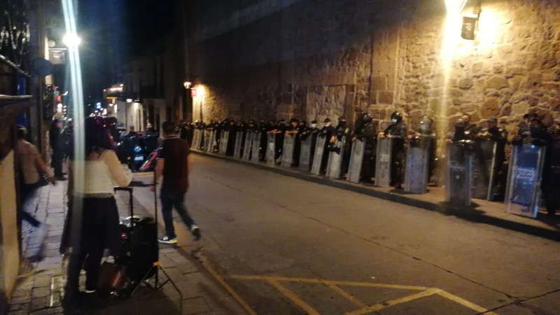 Aparece la Policía Estatal en San Agustín; tensa calma entre grupos beligerantes