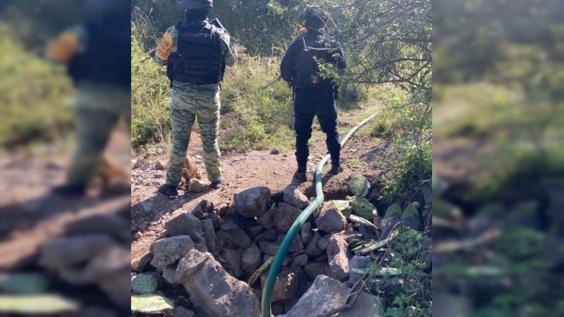 En operativo, policías y militares aseguran 5 mil litros de huachicol, en Tarímbaro  
