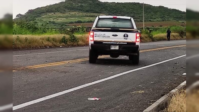 Muere hombre tras ser atropellado, en la carretera Morelia-Pátzcuaro 