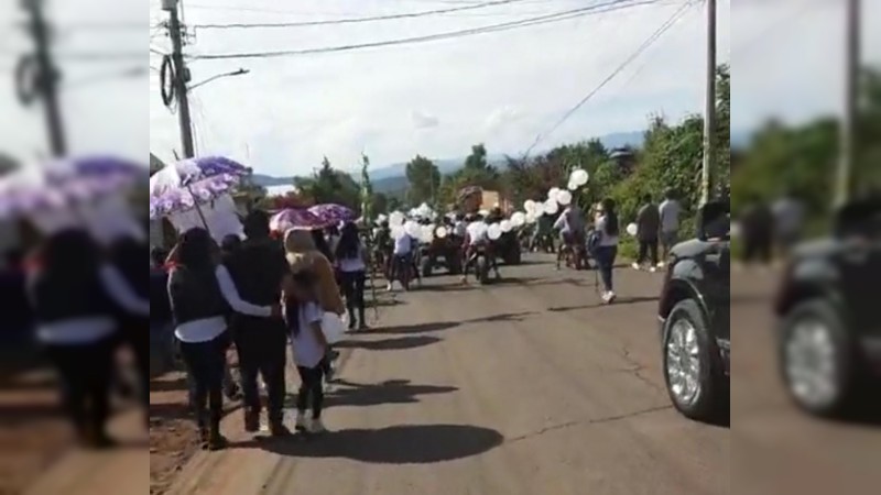 Pobladores de Tarecuato exigen justicia para 11 comuneros asesinados  