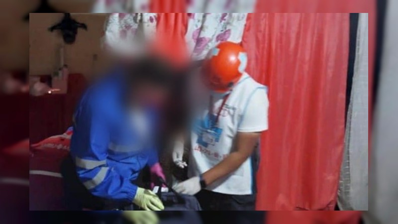 Madrugada violenta, en Morelia: embarazada y taxista son baleados 