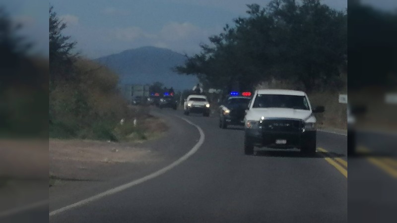 Grupo armado ataca a tiros a policías, en Pátzcuaro 