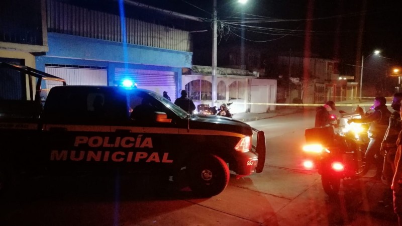 Comando rafaguea vivienda, en Uruapan; hay una mujer herida 