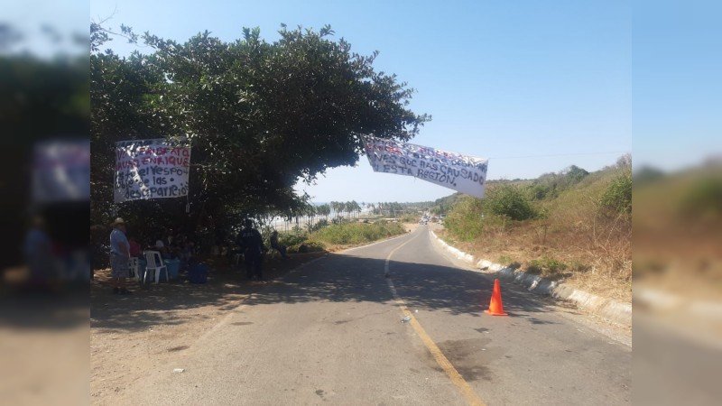 Logra Segob liberación de la carretera Lázaro Cárdenas - Colima
