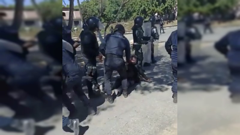Cinco policías heridos, saldo de choque entre uniformados y maestros 