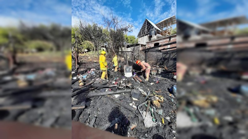 Incendio arrasa con humildes viviendas, en Zitacuatetiro  