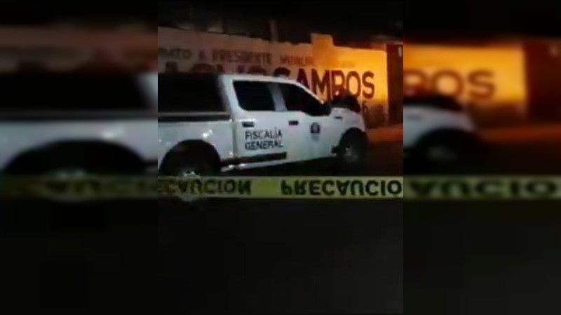 Ejecutan a conductor de una camioneta, en calles de Uruapan 