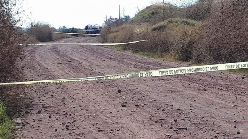 En Tarímbaro: tiran 2 cadáveres maniatados y con impactos de bala 