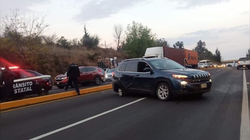 Se desata persecución de conductor que se resistió a revisión, en la Morelia-Pátzcuaro 