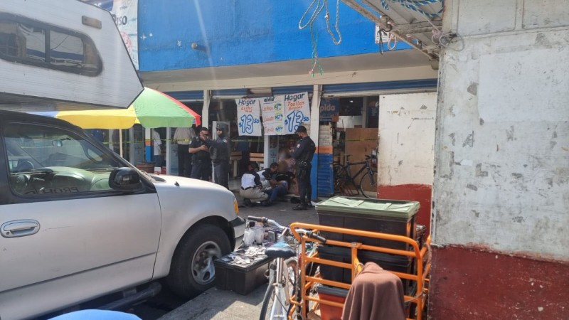 Atacan a balazos a dos hombres en el Mercado Hidalgo de Zamora