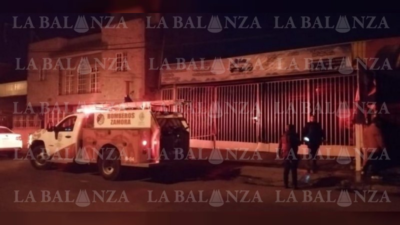 Grupo armado lanza explosivos contra negocio, en Zamora; deja pintas contra grupo rival