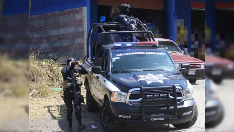 Comando rafaguea Palacio Municipal, en Villamar; reportan bloqueos carreteros 