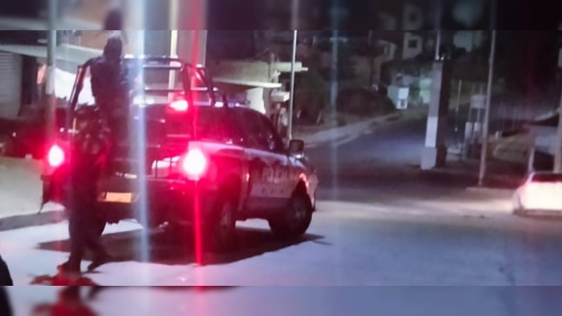 Civiles armados atacan a policías, en Zitácuaro; hay 4 delincuentes abatidos 