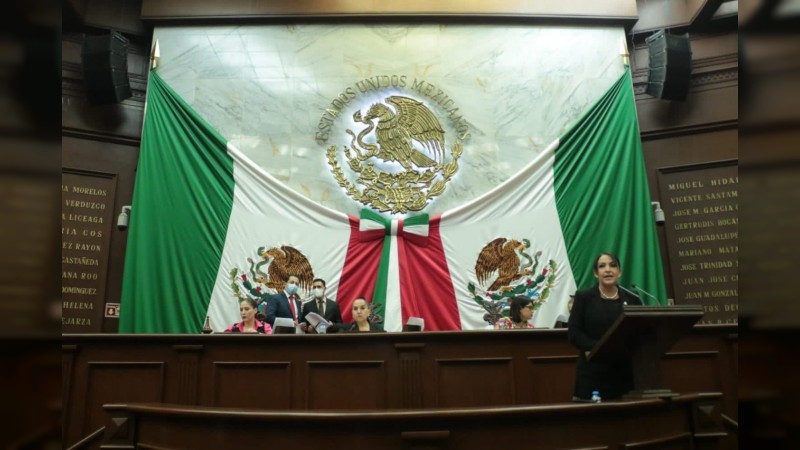 Lupita Díaz propone tipificar el delito de fraude digital