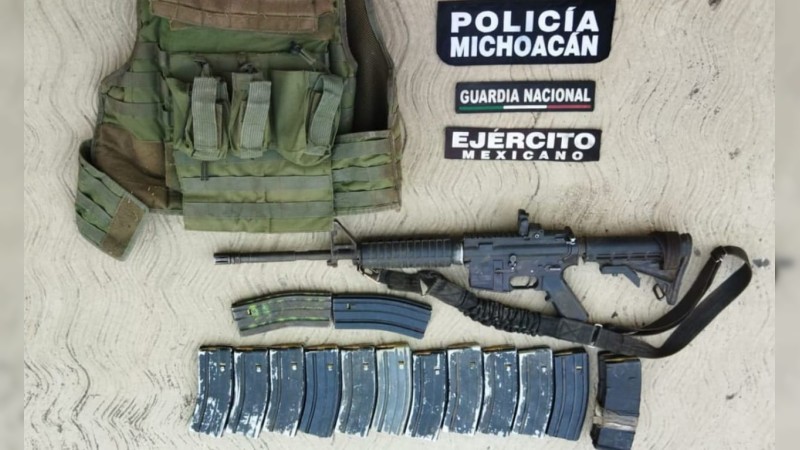 Portaba fusil de asalto y más de 400 cartuchos; fue detenido en Aguililla 