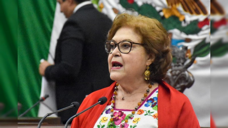 María de la Luz aboga por honrar lucha de la michoacana Cuca García