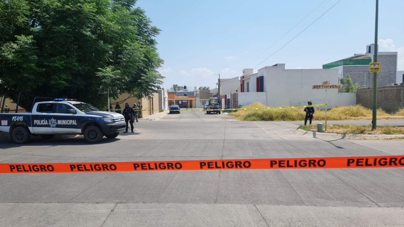 Asesinan a joven mujer a tiros, en calles de Zamora 