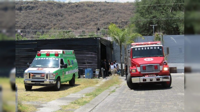 Explota taller de herrería, en Jacona; hay 2 muertos 