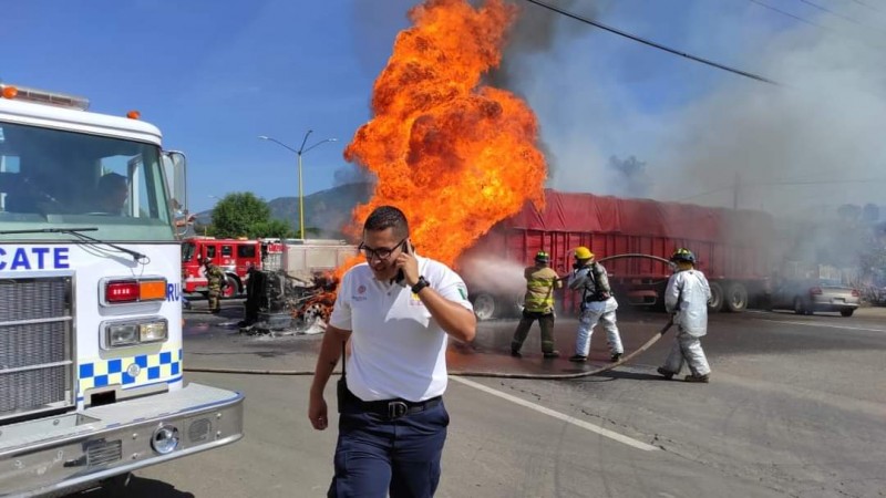 Procesan a 4 sujetos que presuntamente pretendían  incendiar autos, en Uruapan  