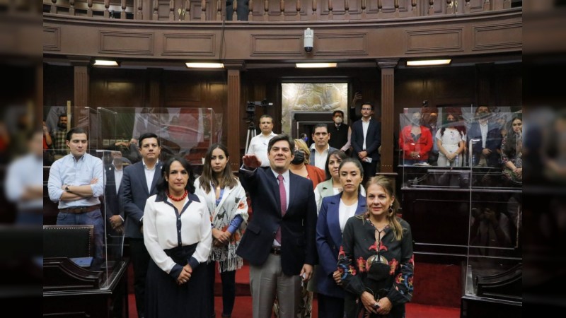 Ratifica 75 Legislatura a Eduardo Orihuela como presidente del Consejo Económico y Social 