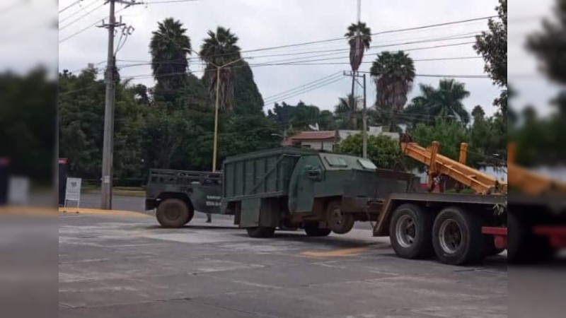 Aseguran soldados 7 vehículos, 5 de ellos blindados, en Uruapan