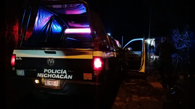 Comando balea camioneta del transporte público y muere un hombre, en Zamora 