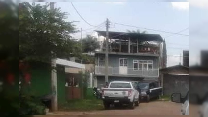 Sicarios irrumpen en vivienda de Uruapan y ejecutan a una mujer 