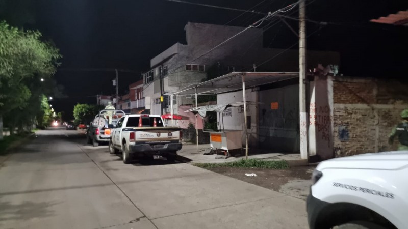 Grupo armado rafaguea vivienda, en Zamora; hay una mujer herida 