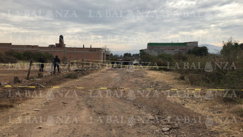 Tiran 2 cadáveres, en calles de Morelia 