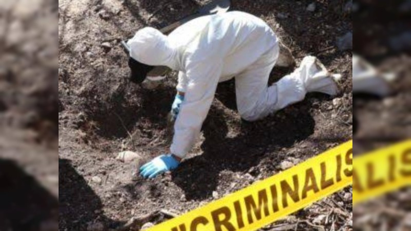 Son ya 11 cadáveres hallados, en fosa clandestina de Uruapan 