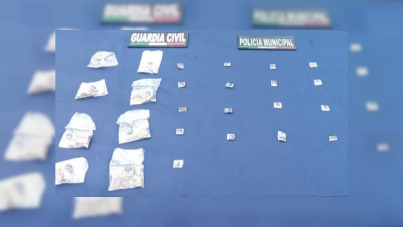 Cae presunto narcodistribuidor con auto robado, en Zamora 