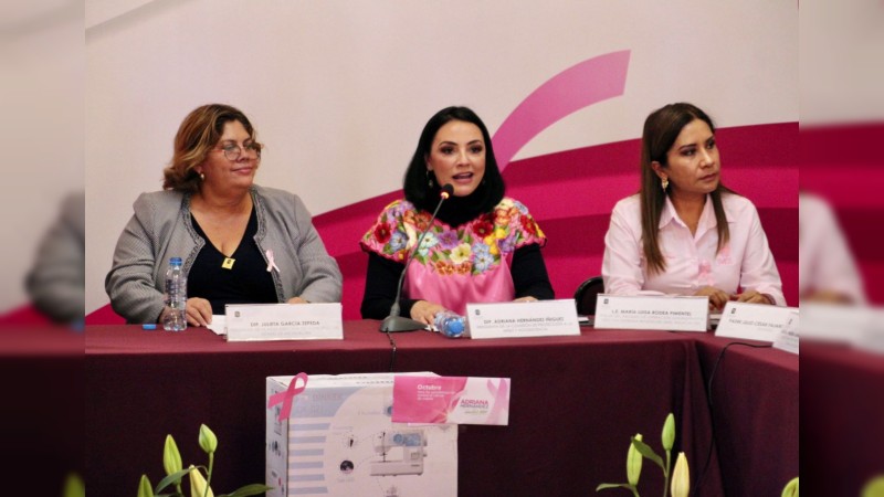 Adriana Hernández inicia actividades por el mes de sensibilización contra el cáncer de mama