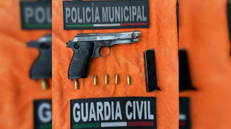 Tras persecución, capturan a 2 hombres con arma de fuego, en Zamora