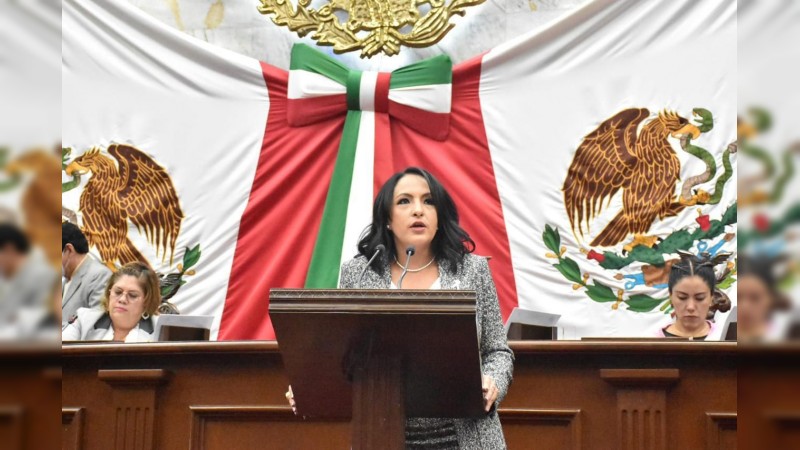Presenta Guadalupe Díaz iniciativa de nueva Ley de Adquisiciones