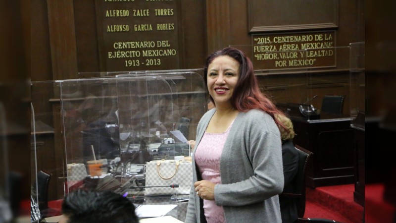 Con responsabilidad se analizan leyes de ingresos municipales 2023: Seyra Alemán