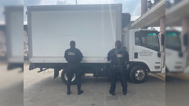 Guardia Civil asegura cuatro unidades automotoras; hay un detenido