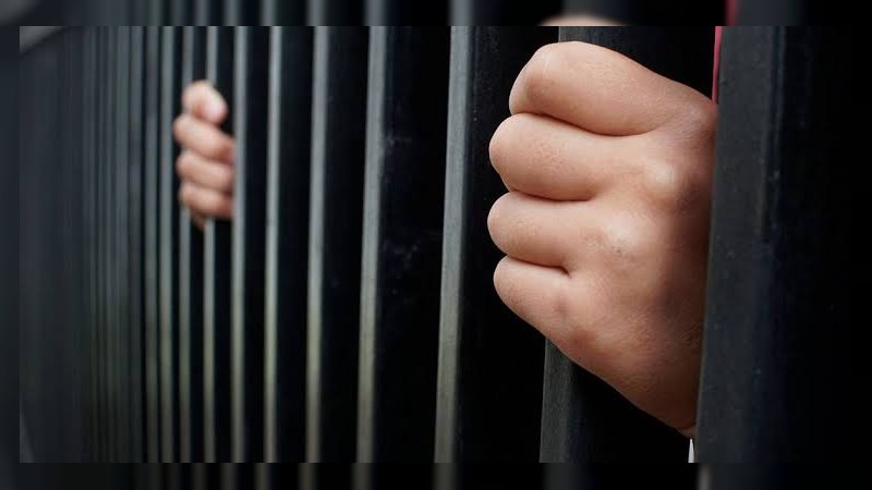 Sentencian a 8 años de cárcel a pornógrafo infantil 