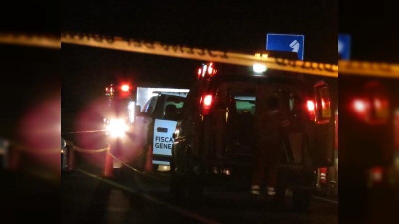 Muere hombre tras volcar su auto, cuando acudía a fiesta en Zamora 