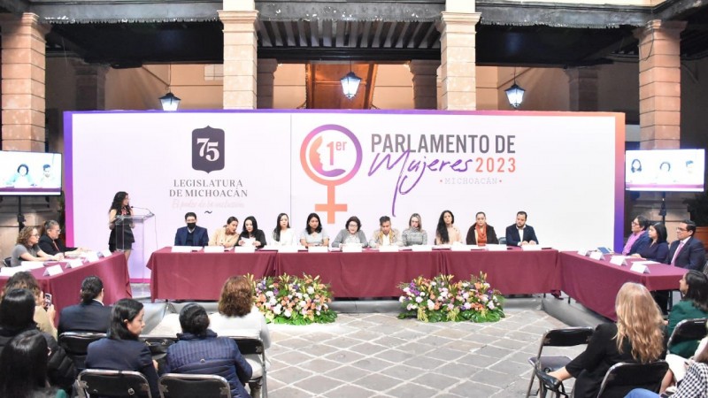 Instalan jurado del 1er Parlamento de Mujeres Michoacán 2023