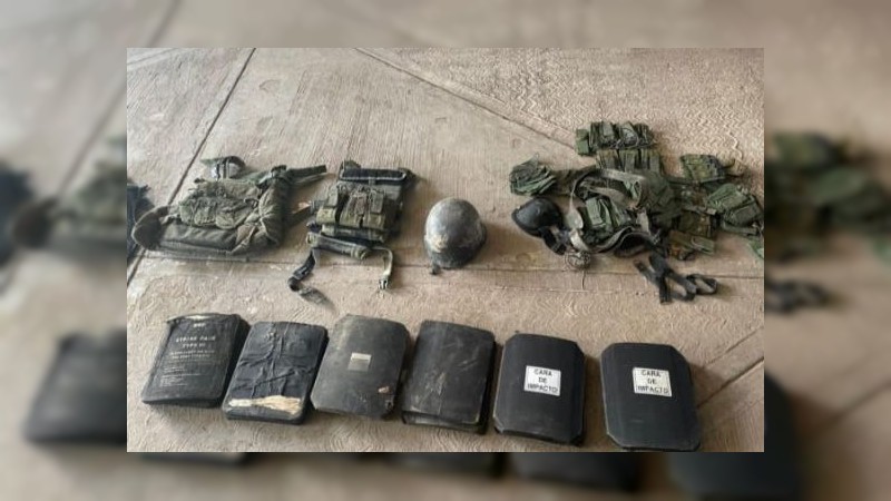Policías y militares destruyen narcocampamento, en Aguililla  