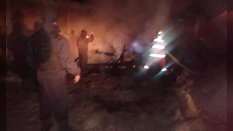 Se incendia humilde vivienda, en Uruapan; muere calcinado su morador 