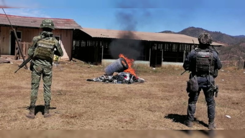 En Tumbiscatío, desmantelan campamento clandestino