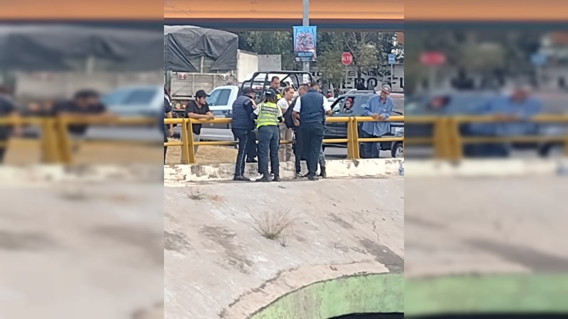 Policías frustran intento de suicidio, en Morelia  